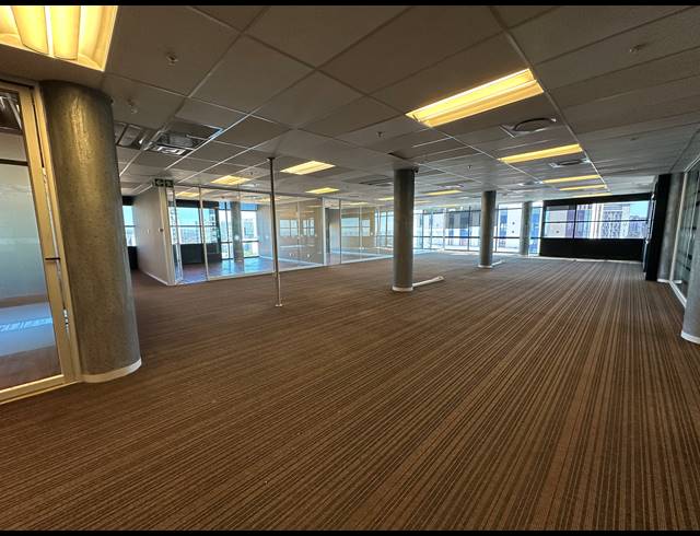 492M² OFFICE TO LET IN SANDTON CENTRAL